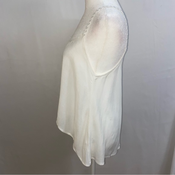 Tobi White Crop Top with Lace Heart Straps - Picture 3 of 5